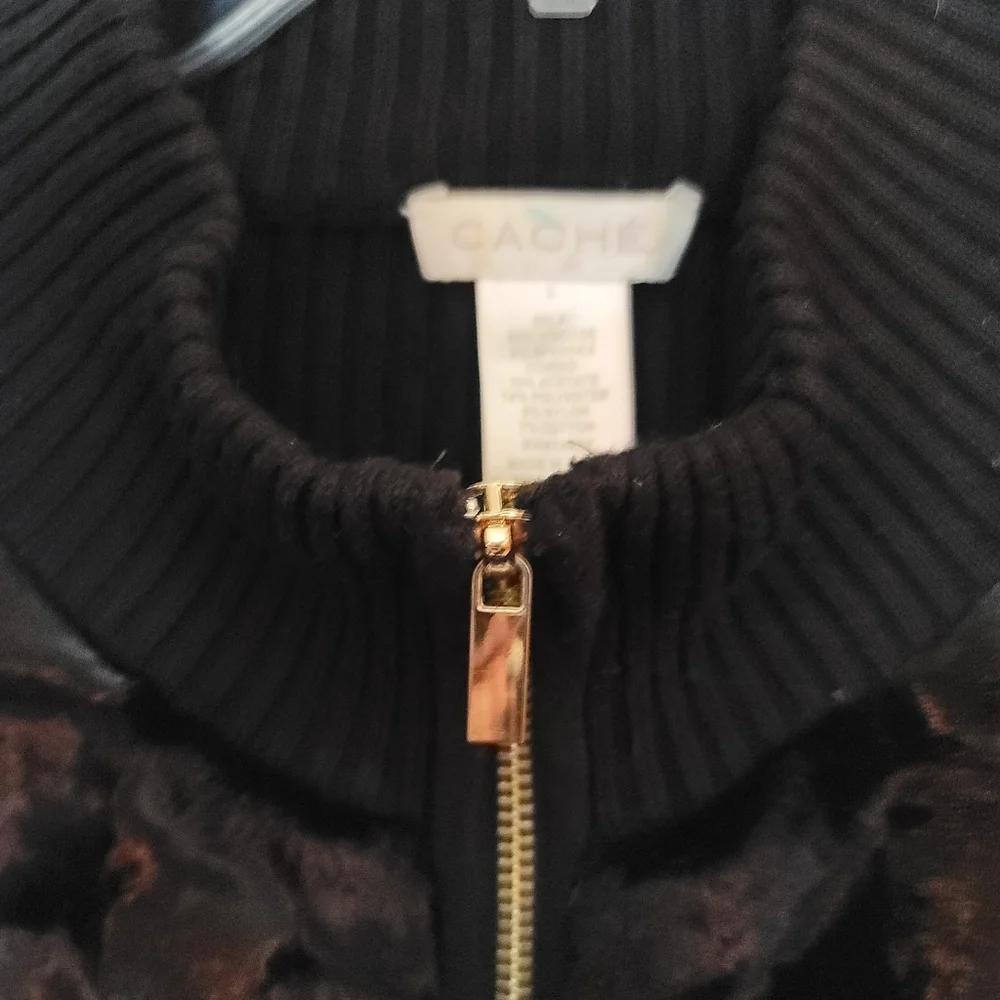 Cache Sweater Jacket - Picture 5 of 8